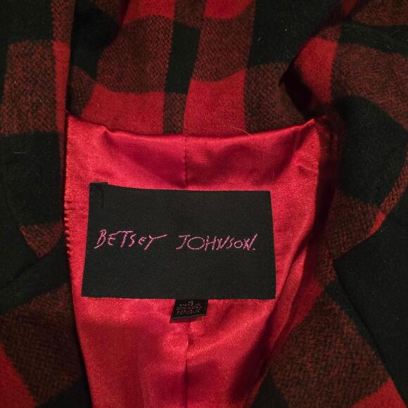 Vintage 2000s Betsy Johnson Black and red plad lined Hooded jacket.Womans size 4 - Picture 4 of 4